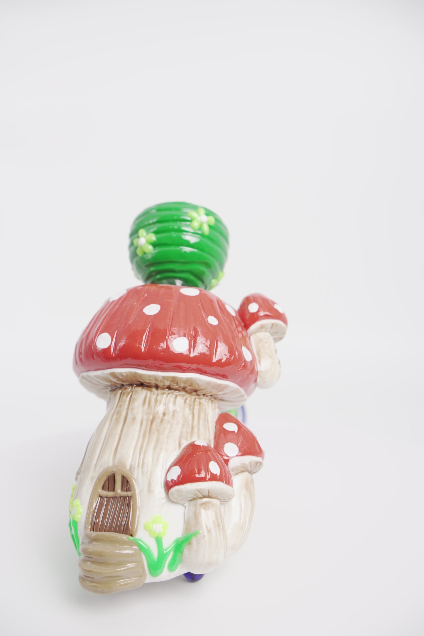 Bubbler | Mushroom Hut Design | 8 Inch