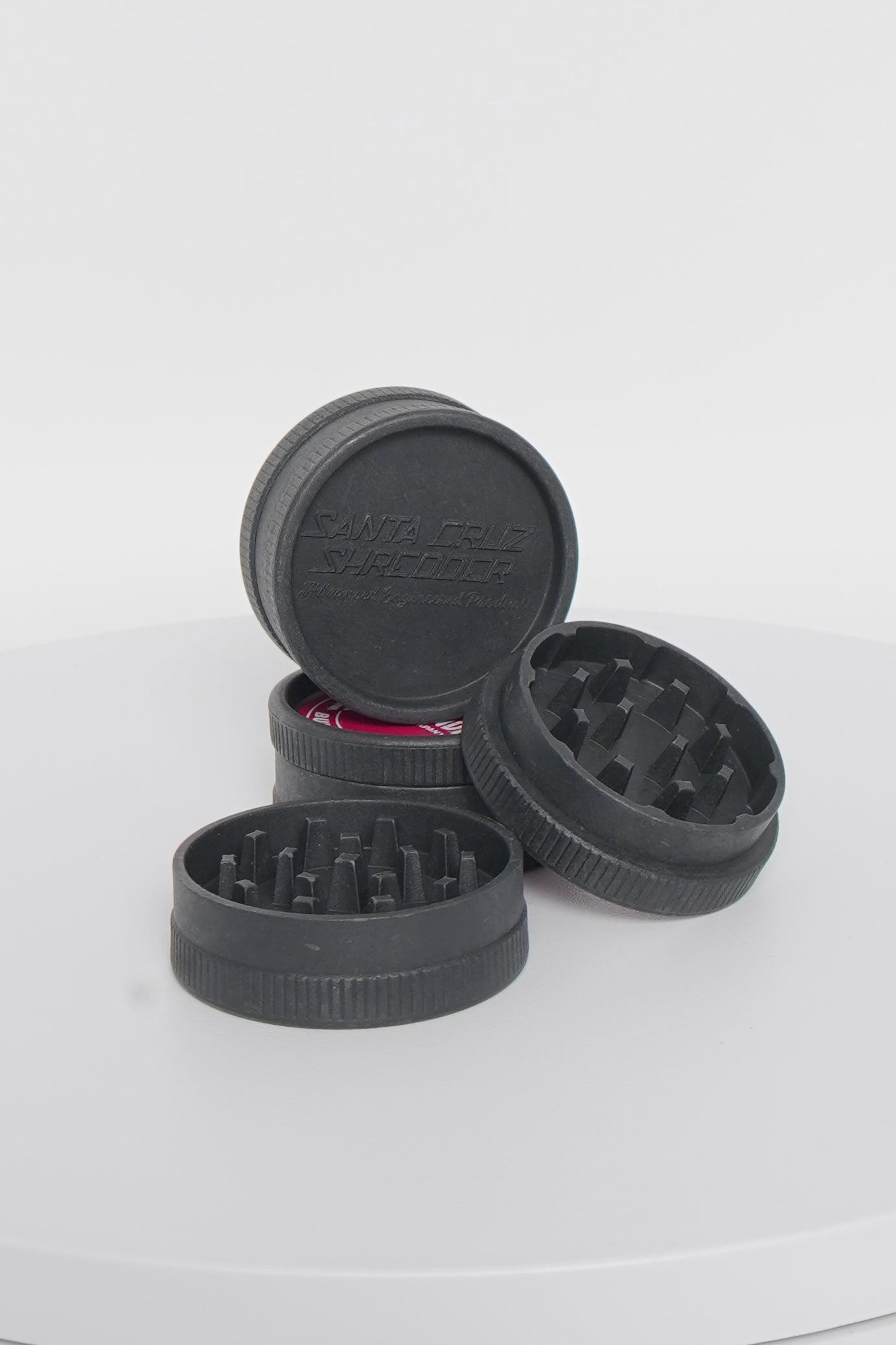 Santa Cruz Shredder | INDEPENDENT Hemp 2-Piece Grinder | 24 Pack