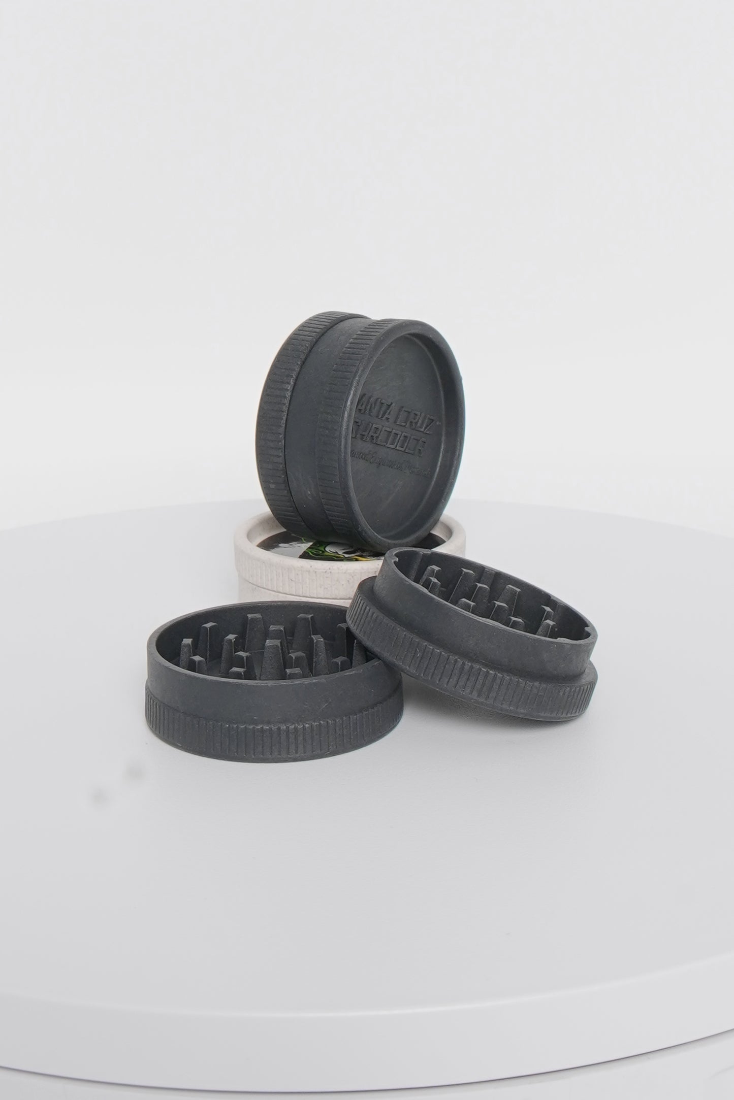 Santa Cruz Shredder | CREATURE Hemp 2-Piece Grinder | 24 Pack