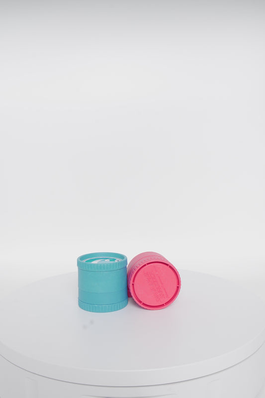 Santa Cruz Shredder | COOKIES Hemp 4-Piece Grinder | 16 Pack