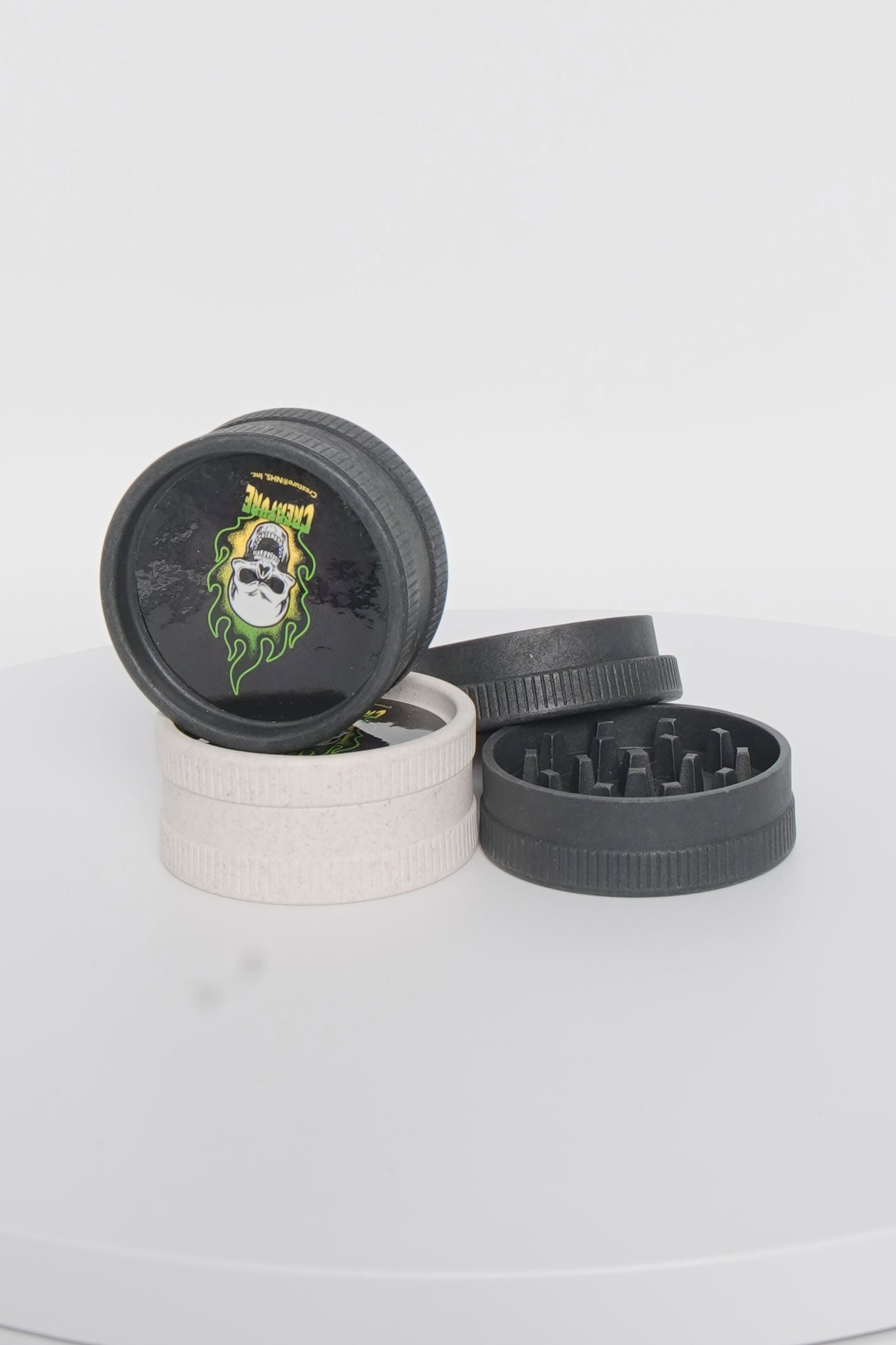 Santa Cruz Shredder | CREATURE Hemp 2-Piece Grinder | 24 Pack