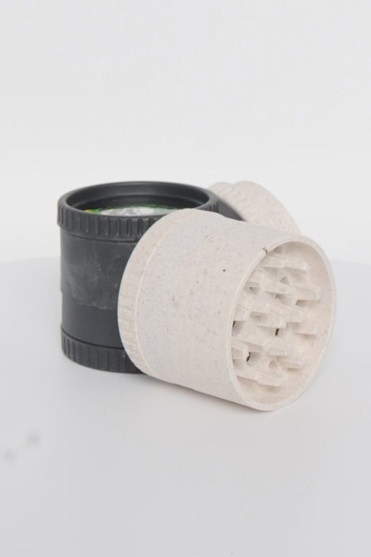 Santa Cruz Shredder | CREATURE Hemp 4-Piece Grinder | 16 Pack
