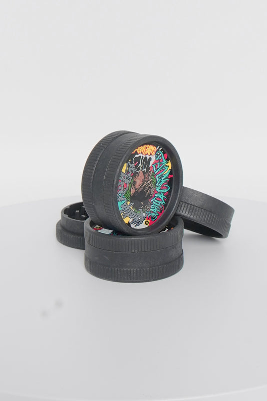 Santa Cruz Shredder | KHALIFA KUSH Hemp 2-Piece Grinder | 24 Pack